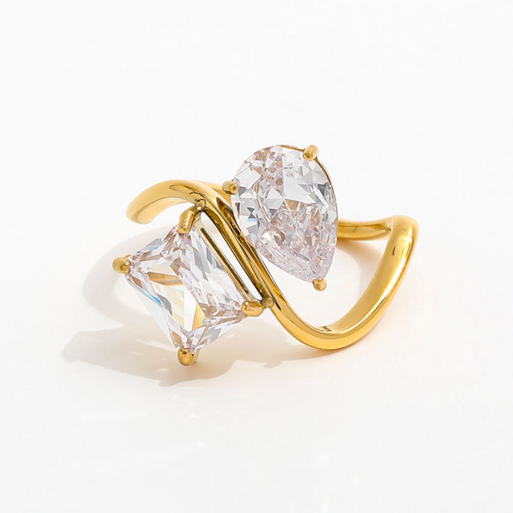 Duet Asymmetric Toi et Moi Ring