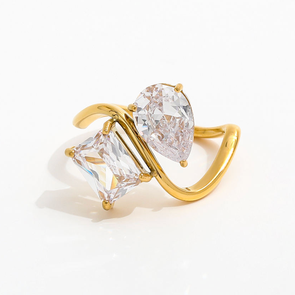 Duet Asymmetric Toi et Moi Ring